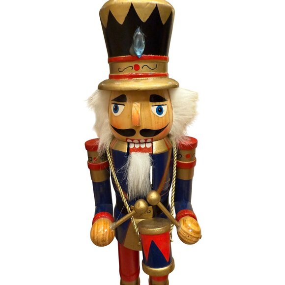 Set Of 4 Decorative Wooden Nutcrackers With Hats & Beards - Picture 8 of 8